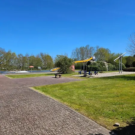Semesterbostad Exklusives Am Badesee Region Norddeich Hage