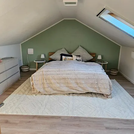 Semesterbostad Exklusives Am Badesee Region Norddeich Hage